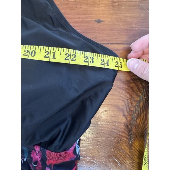 Bloomchic Swim Dress Women's Plus Size 28 (5x) Cross Over Front Hanky Hem NWT - Picture 9 of 9